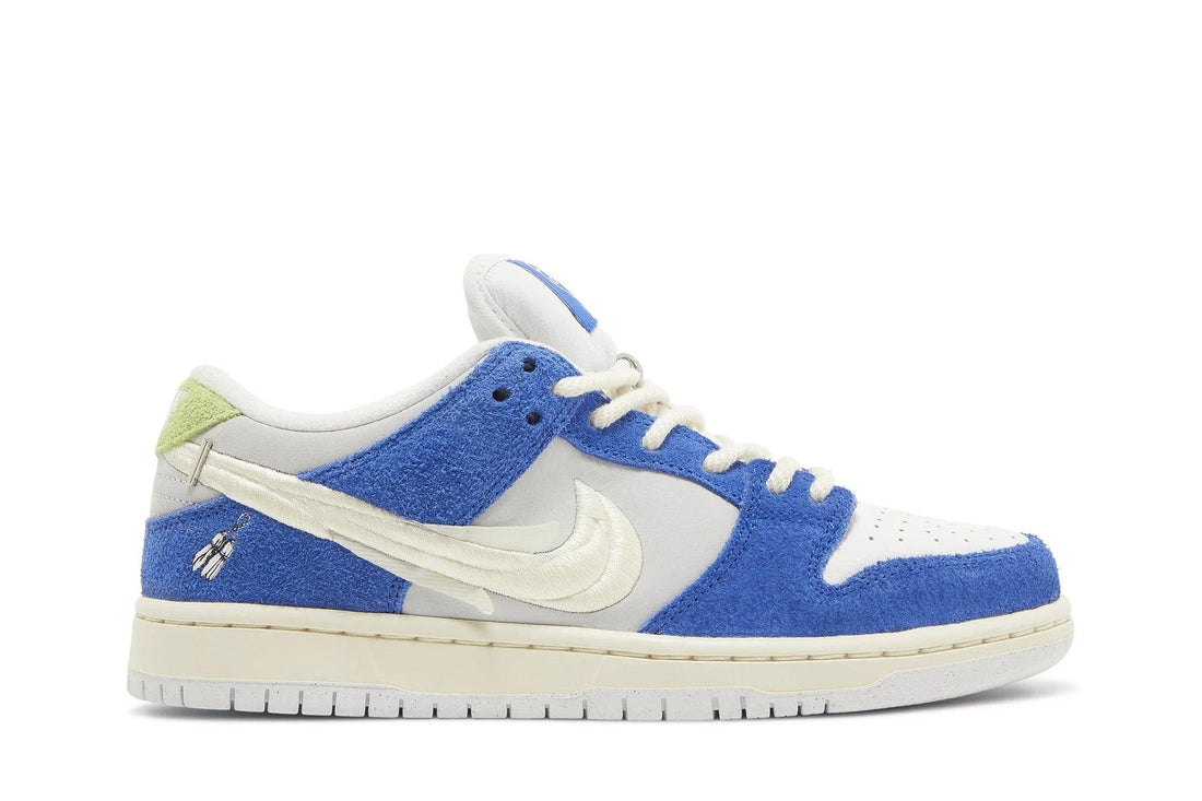 Fly Streetwear x Dunk Low Pro SB 'Gardenia' Azul