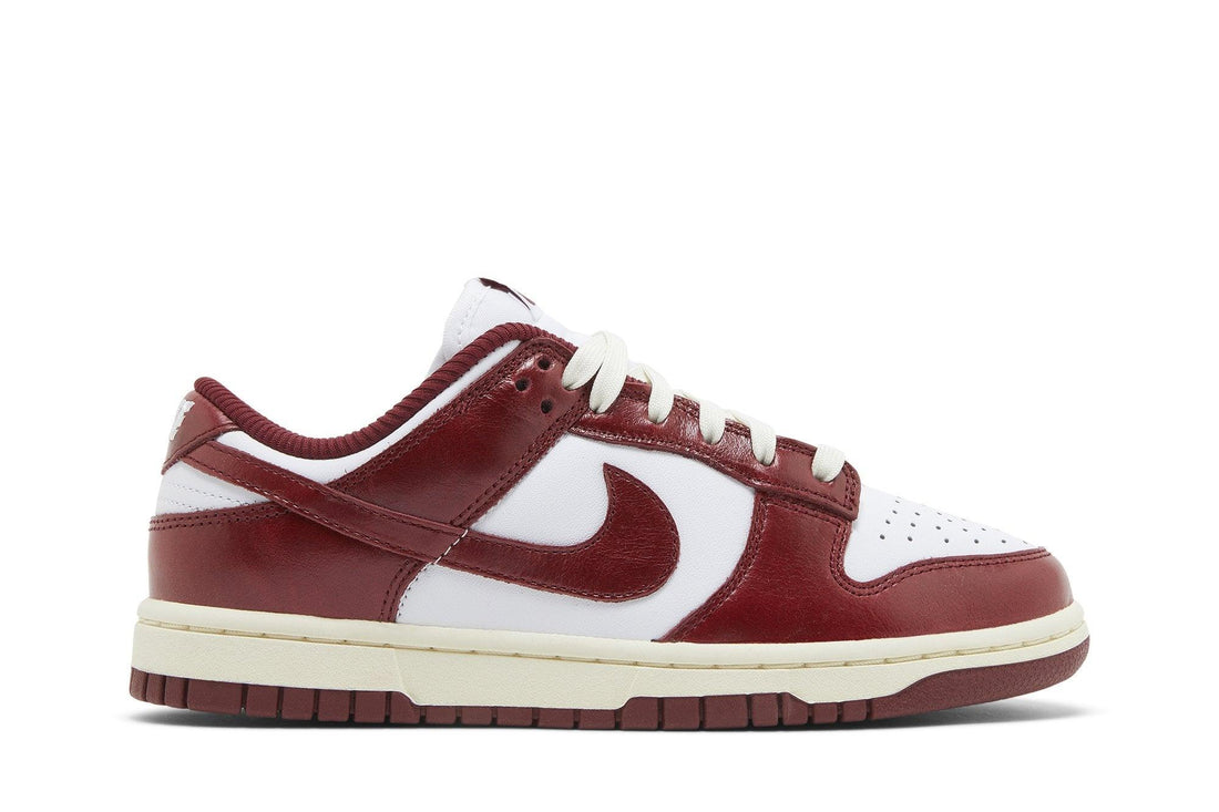 Nike Dunk Low PRM Vintage Team Red Vermelho