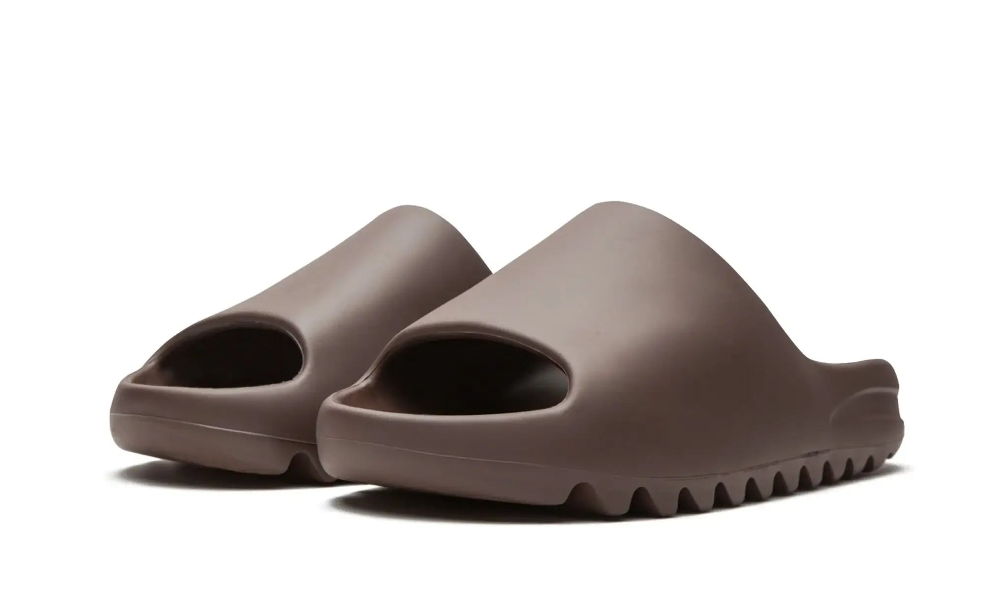 Adidas Yeezy Slide "Soot" Marrom - G55495