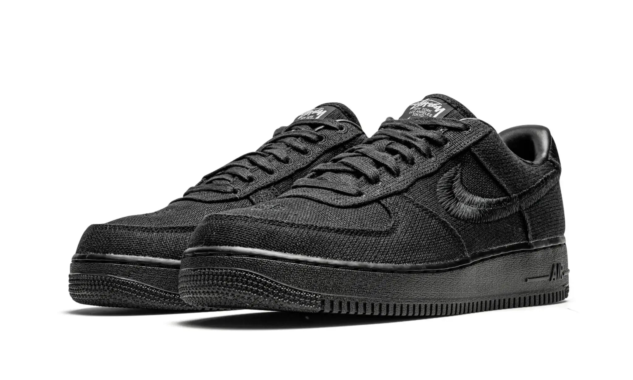 Tênis Air Force 1 "Stussy Black" - CZ9084-001