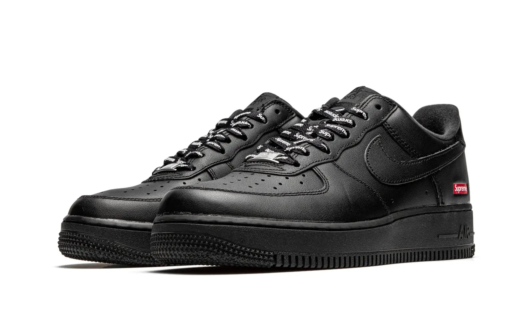 Tênis Air Force 1  x Supreme "Black" Preto - CU9225-001
