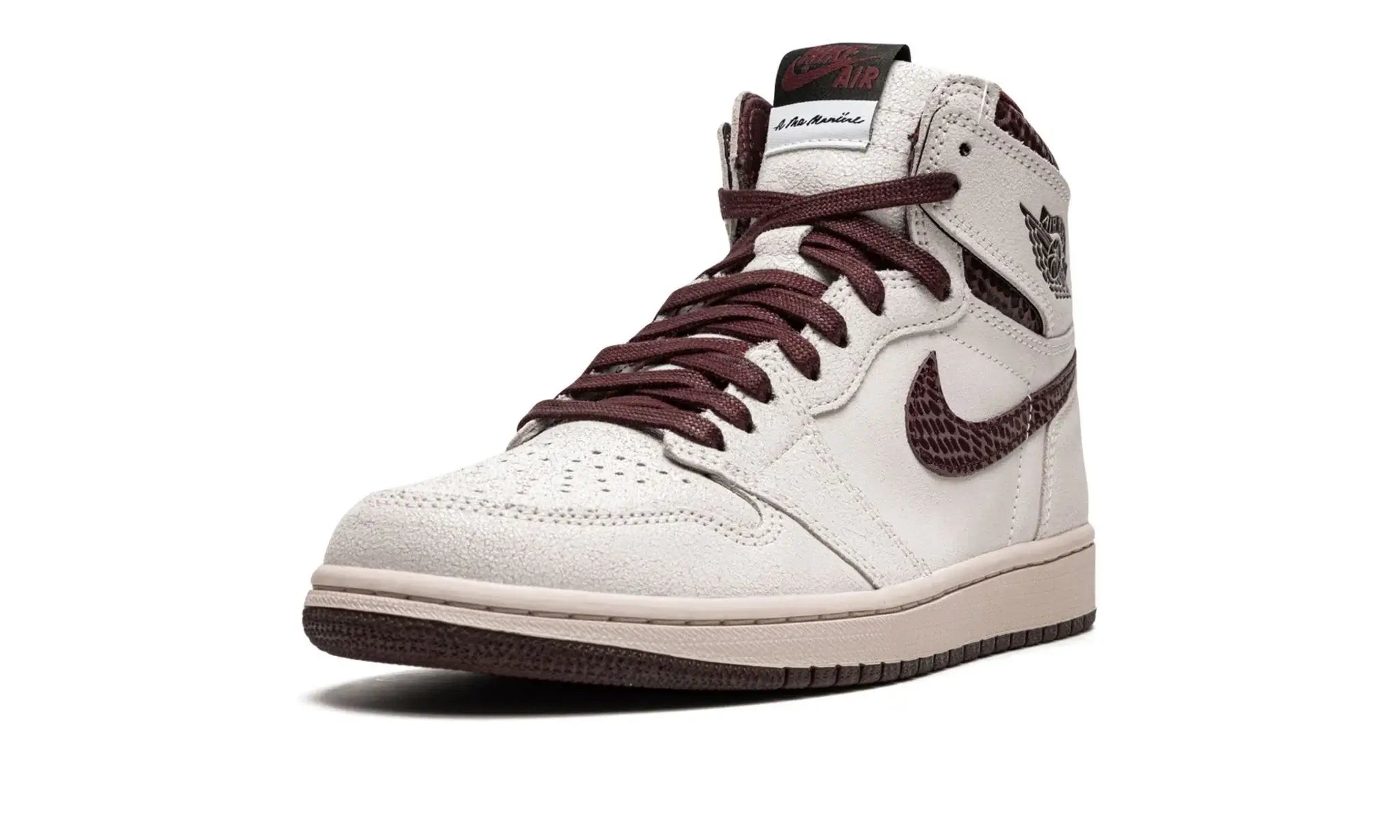 Tênis Air Jordan 1 High x "A Ma Maniere" Branco / Marrom - DO7097-100