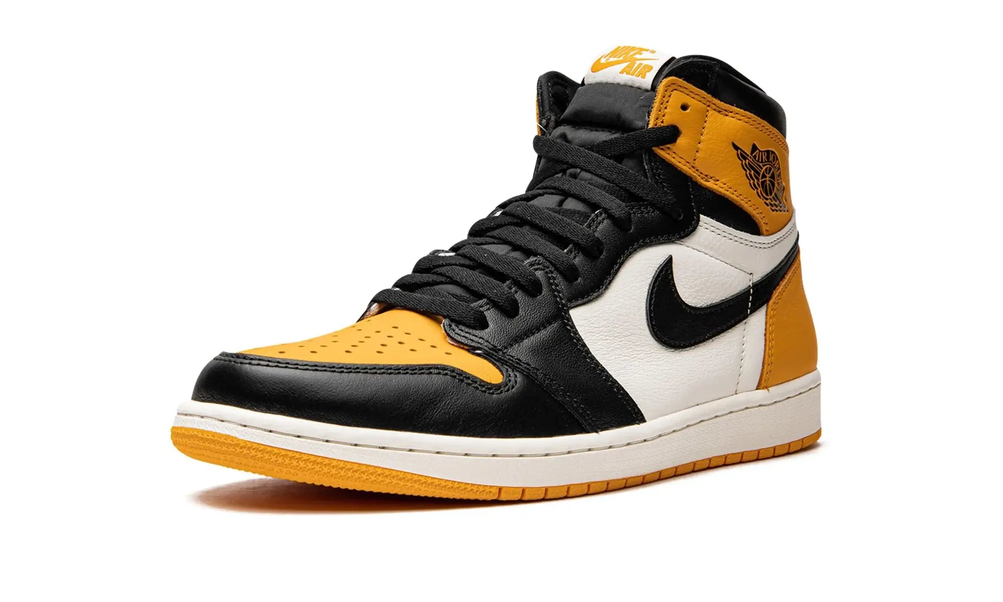 Tênis Air Jordan 1 High "Taxi Yellow" Amarelo / Preto - 555088-711