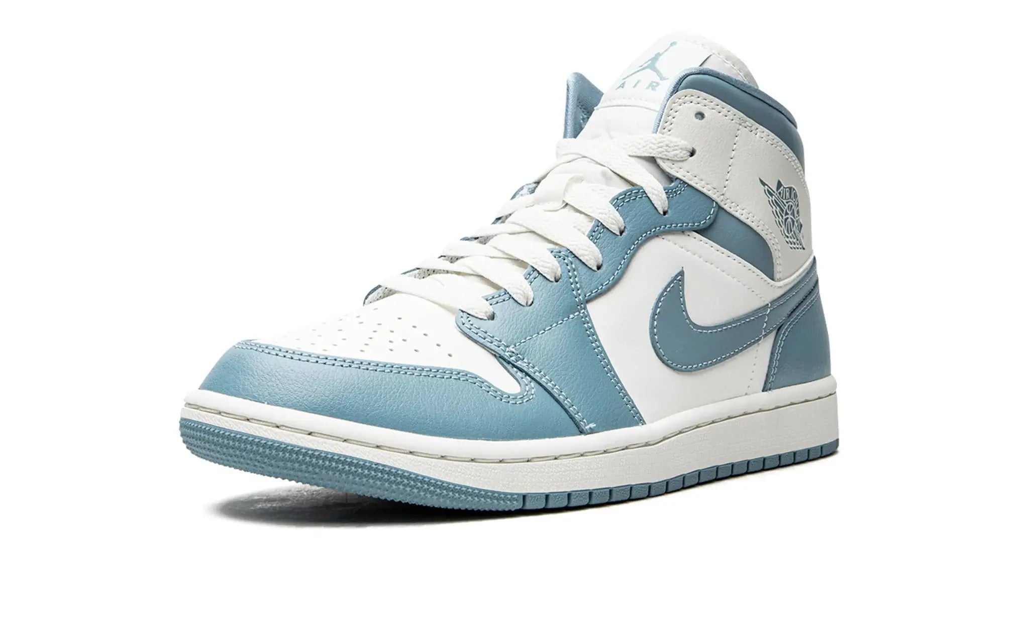 Tênis Air Jordan 1 Mid "UNC" Azul / Branco - BQ6472-141