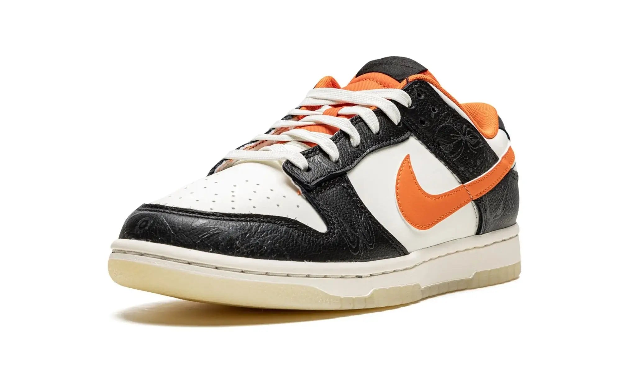 Tênis Nike Dunk Low Feminino "Halloween Fluorescent" - DO3806-100