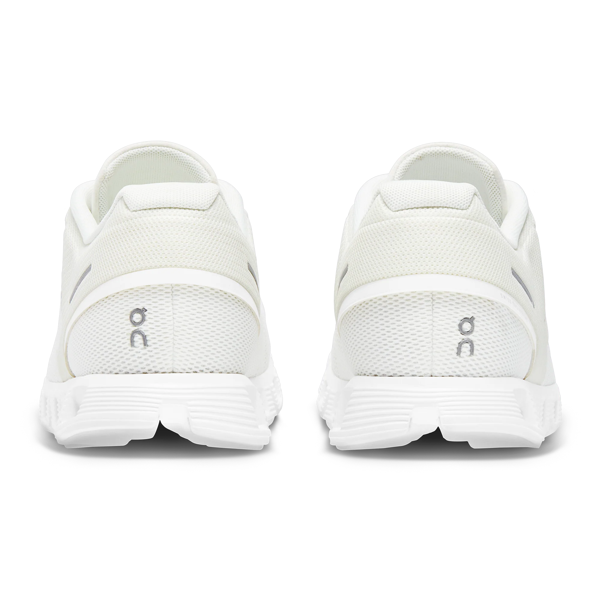 On Running Cloud 5 Undyed-White | White