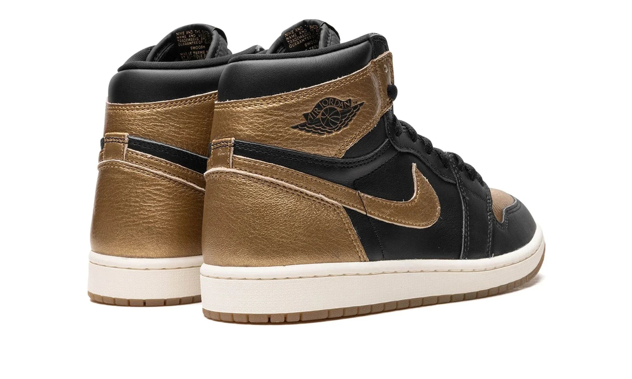 Tênis Air Jordan 1 High "Metallic Gold" Preto / Dourado - DZ5485-071