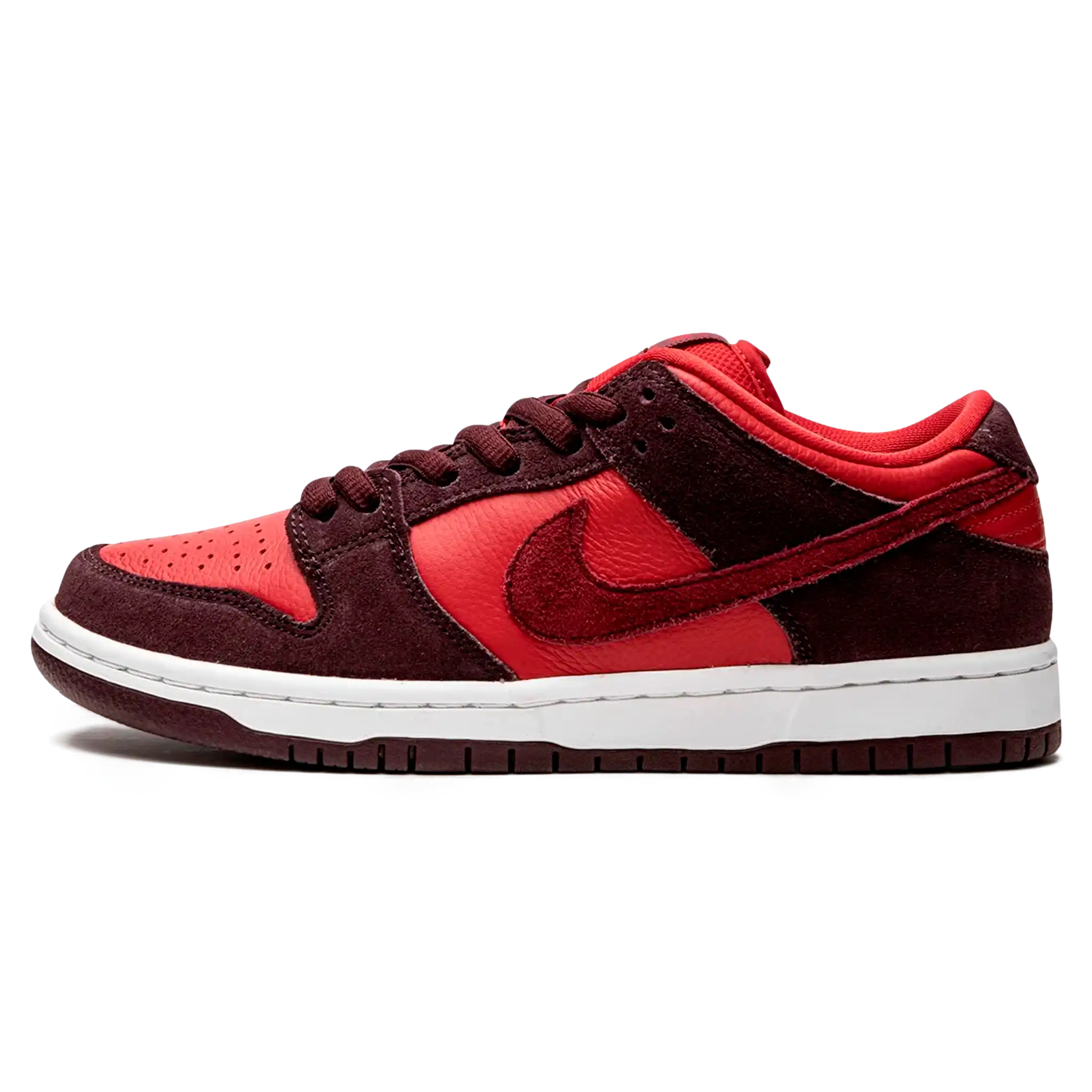 Tênis Nike Dunk Low SB Masculino "Cherry" Vermelho - DM0807-600