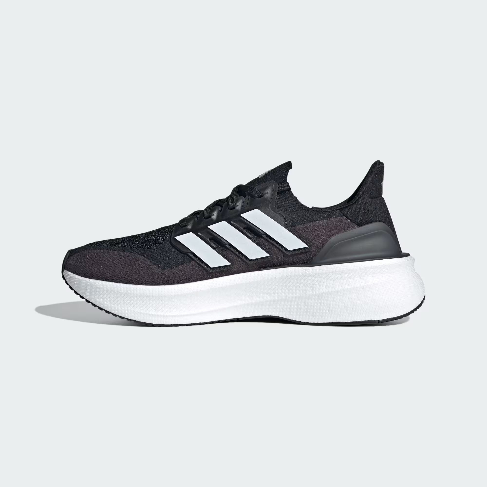 Tênis Adidas UltraBoost 5 'Black White' - JH9633