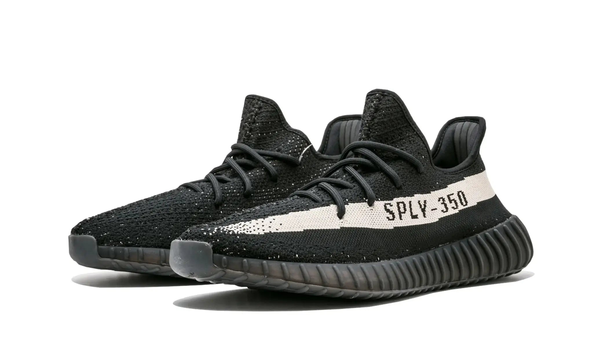 Tênis Adidas Yeezy Boost 350 v2 'Oreo' - BY1604