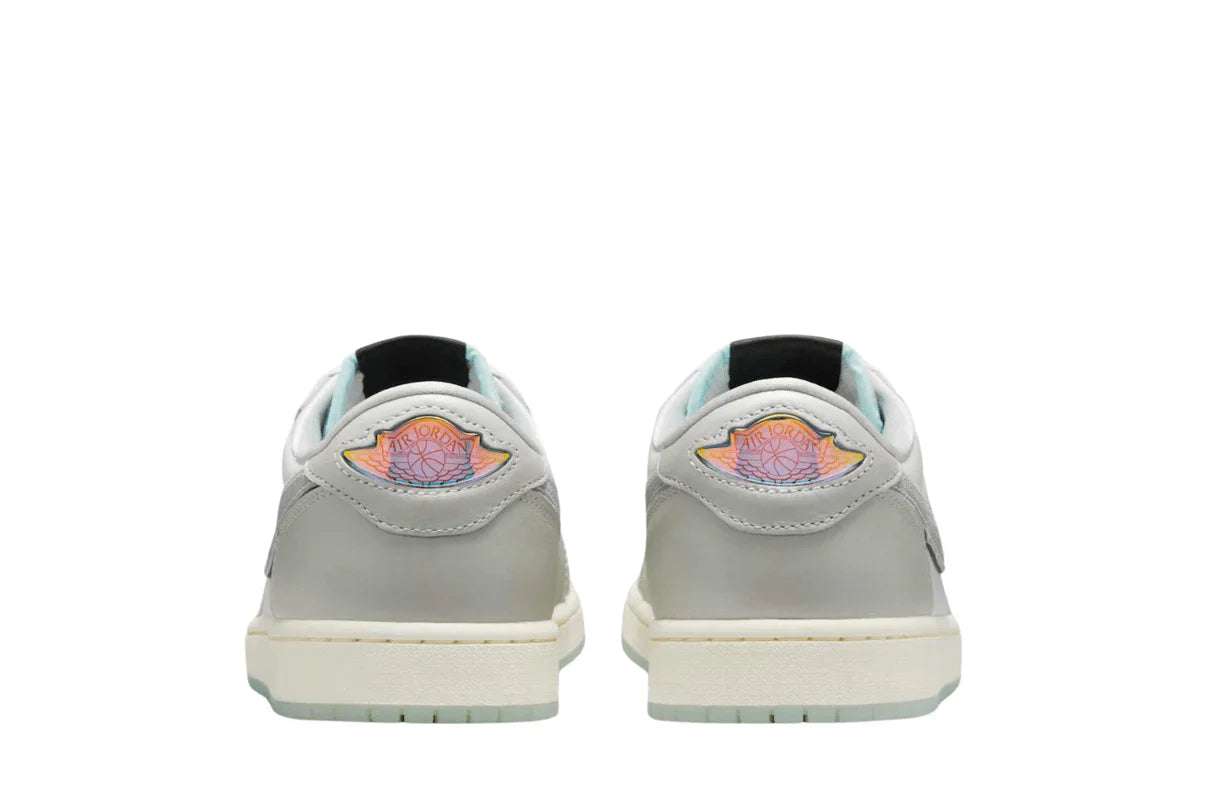 Air Jordan 1 Low "Lunar New Year" Photon Dust Cinza