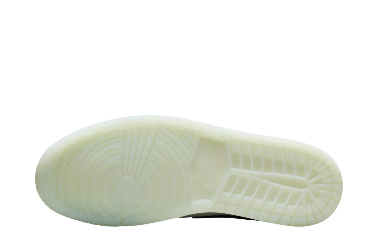 Air Jordan 1 Low "Lunar New Year" Photon Dust Cinza