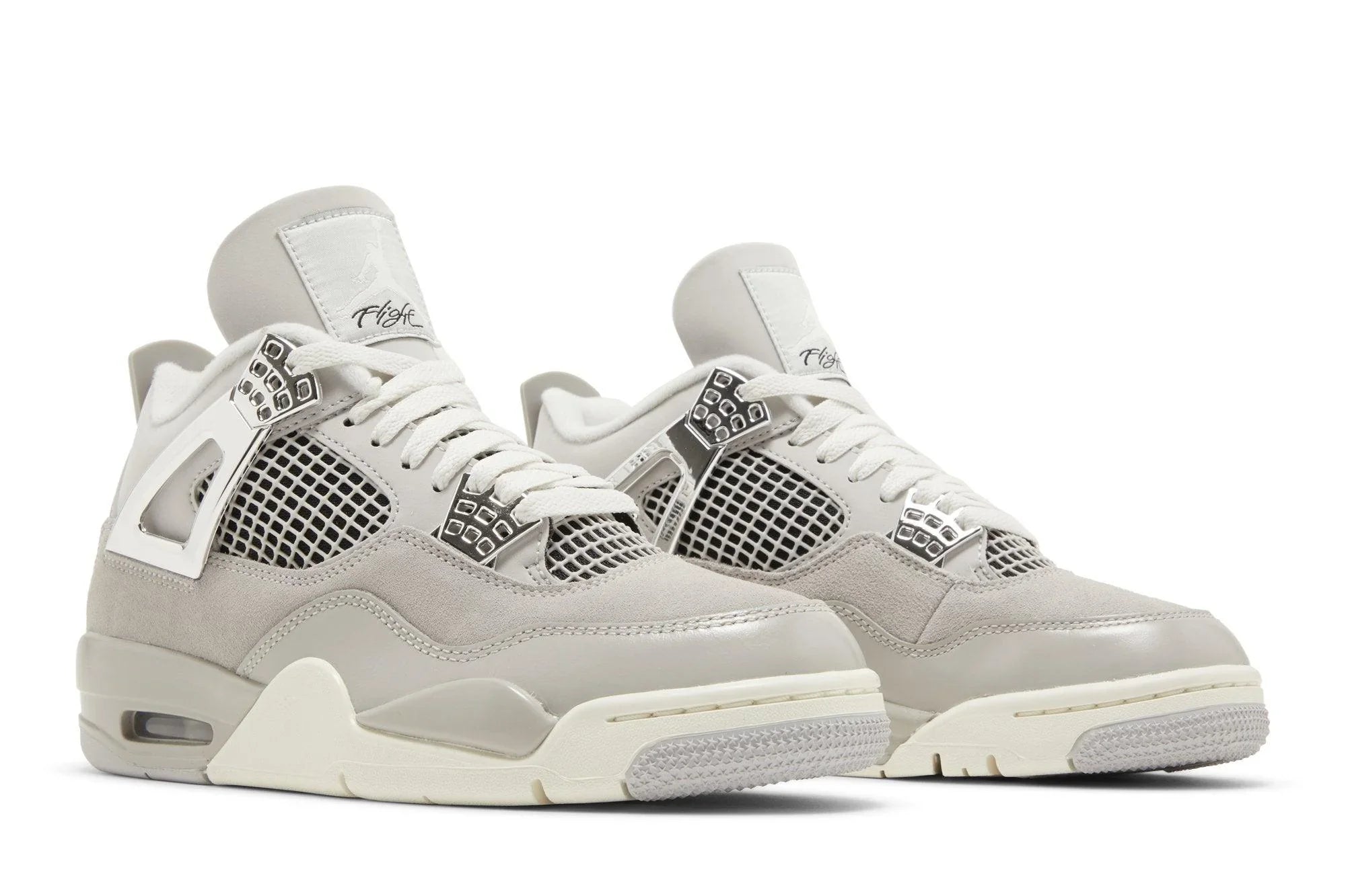 Air Jordan 4 Frozen Moments Cinza