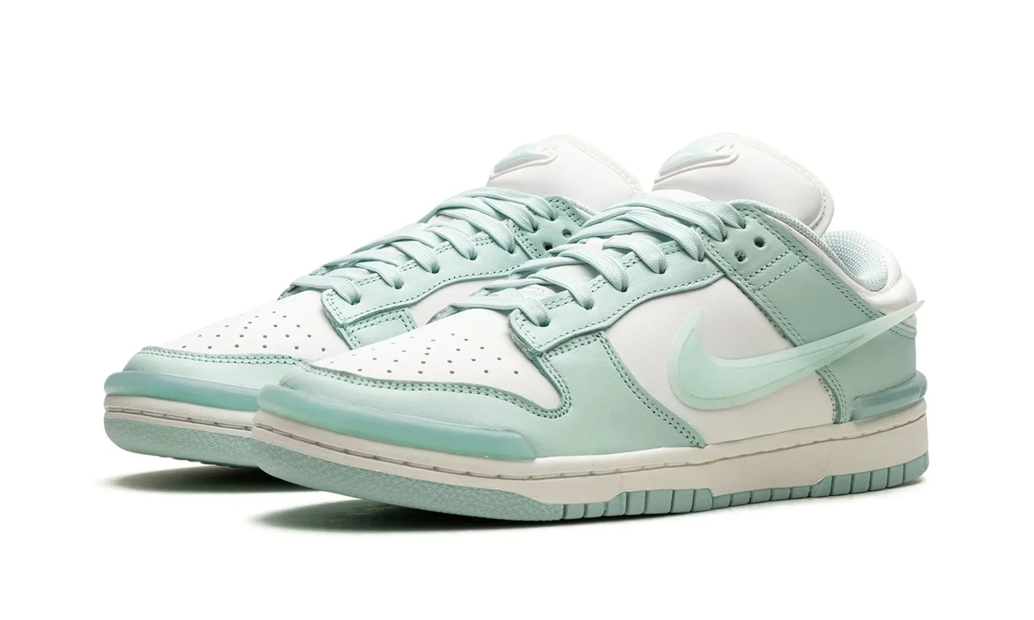 Tênis Nike Dunk Low Feminino "Jade Ice" Azul - DZ2794-101