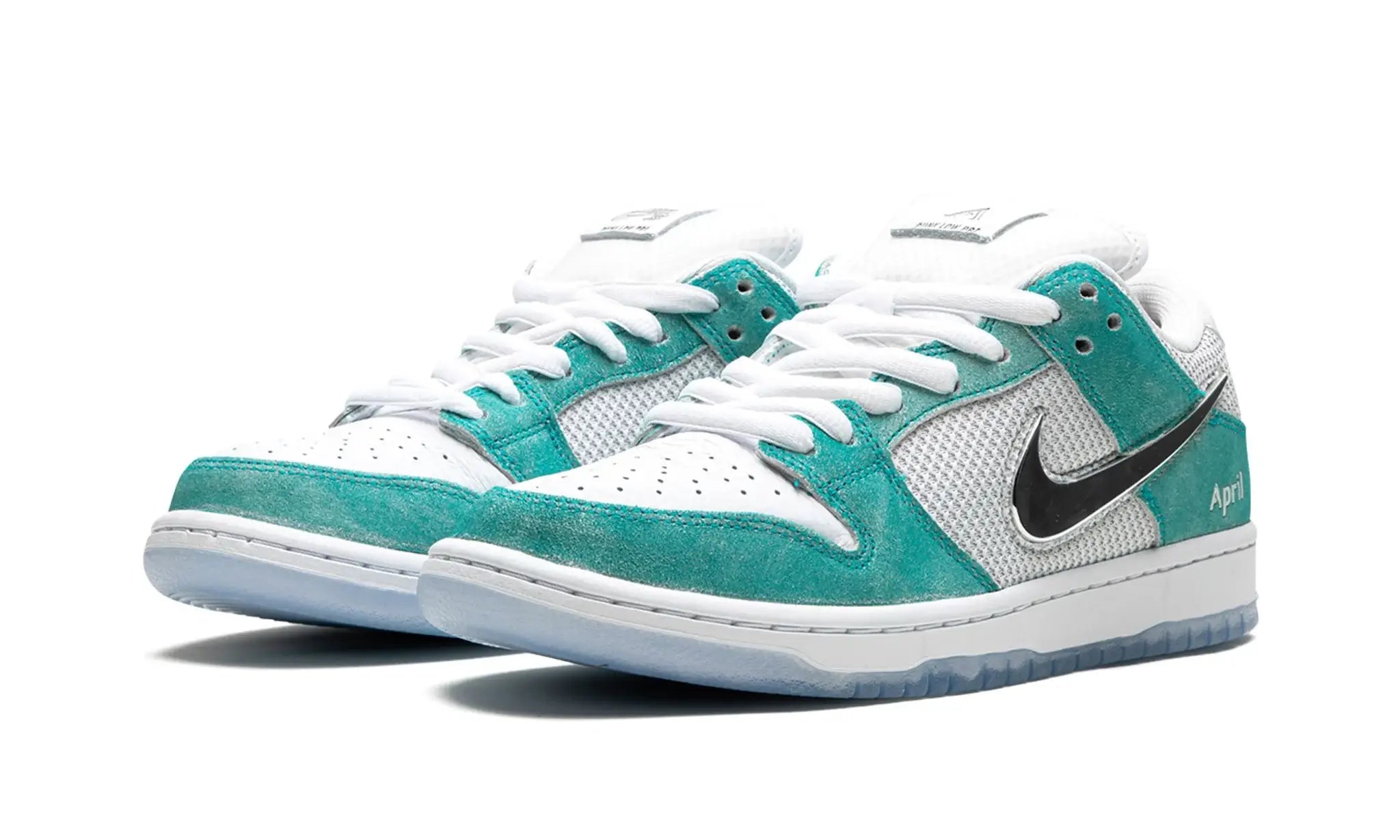 Tênis Nike Dunk Low SB x April Skateboards - FD2562-400