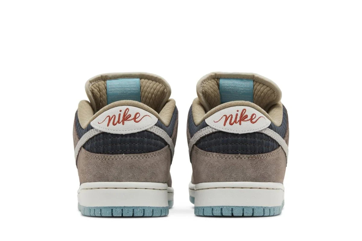 Nike Sb Dunk Low Big Money Savings Marrom