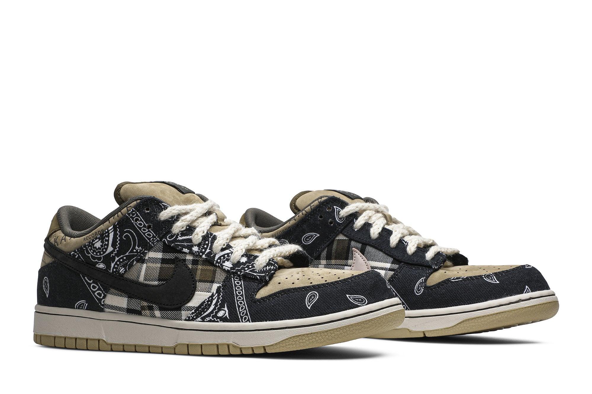 Travis Scott x Nike Dunk Low Cactus Jack Preto
